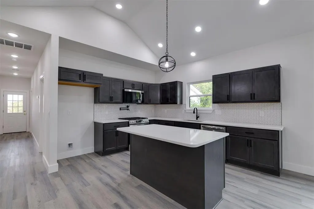 Photo 13 — 415 SE 54th Street, Oklahoma City, OK 73129