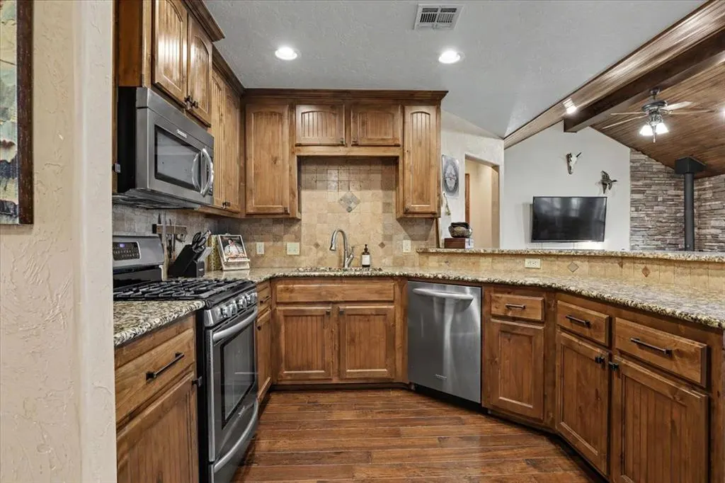 Photo 11 — 6122 Kitty Hawk Road, Blanchard, OK 73010