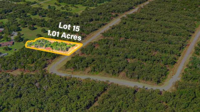 Front exterior — Emerald Oaks Circle Lot 15, Guthrie, OK 73044