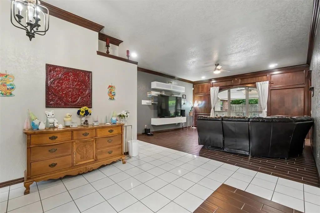 Photo 5 — 11409 Pinewick Drive, Oklahoma City, OK 73162