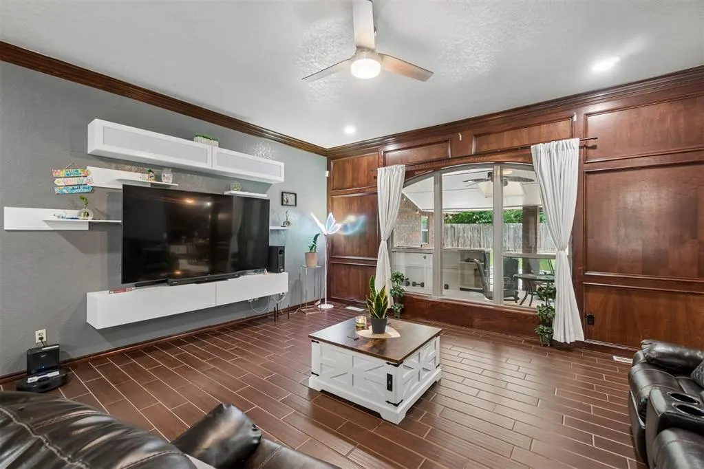 Photo 6 — 11409 Pinewick Drive, Oklahoma City, OK 73162