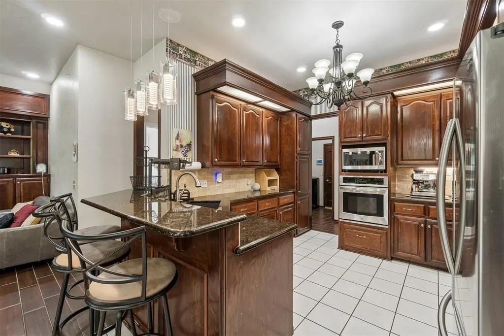 Photo 14 — 11409 Pinewick Drive, Oklahoma City, OK 73162
