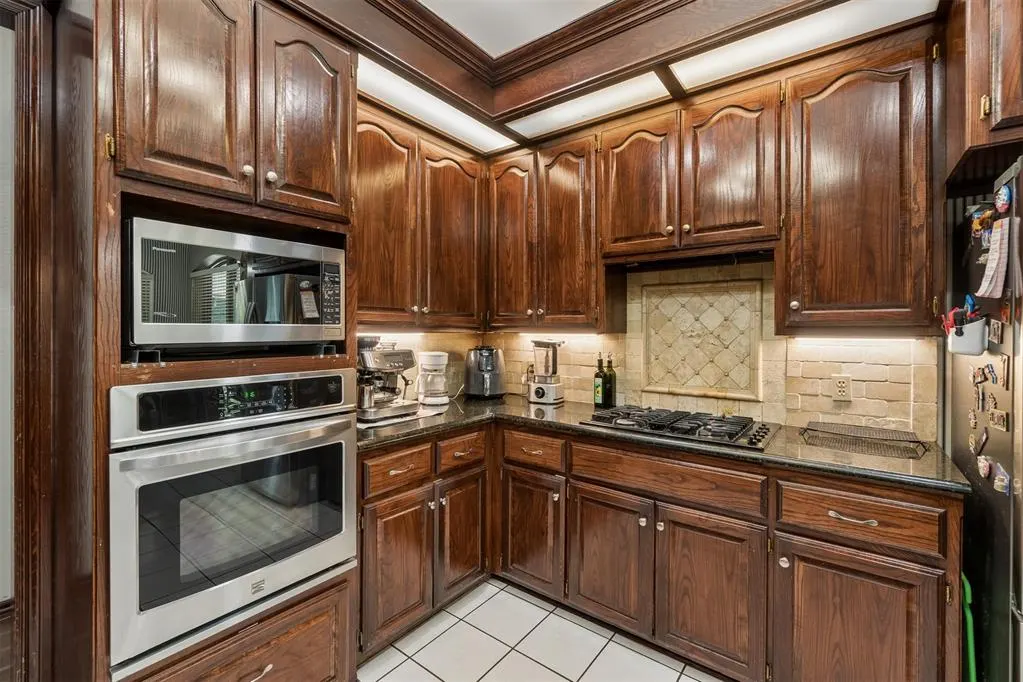 Photo 15 — 11409 Pinewick Drive, Oklahoma City, OK 73162