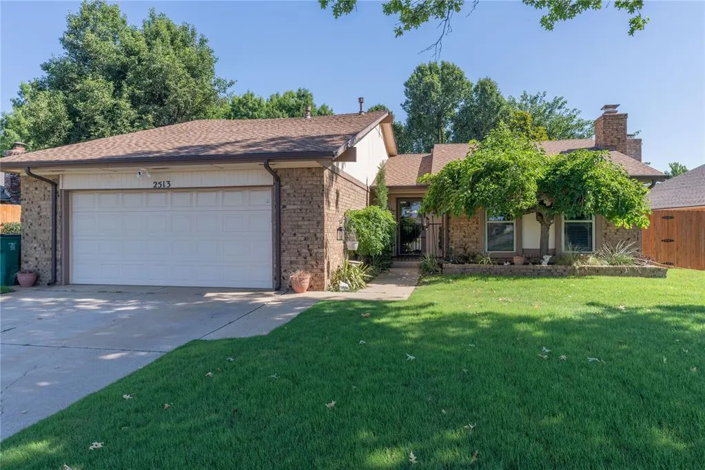 Front exterior — 2513 SW 95th Street, Oklahoma City, OK 73159