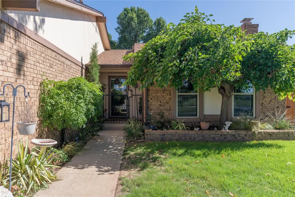Photo 4 — 2513 SW 95th Street, Oklahoma City, OK 73159