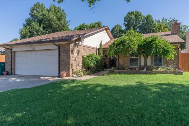 Photo 5 — 2513 SW 95th Street, Oklahoma City, OK 73159