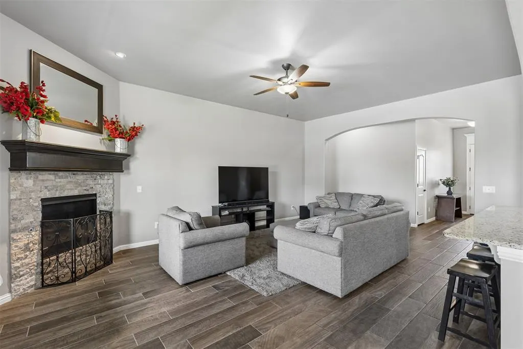 Photo 9 — 12616 SW 28th Street, Yukon, OK 73099