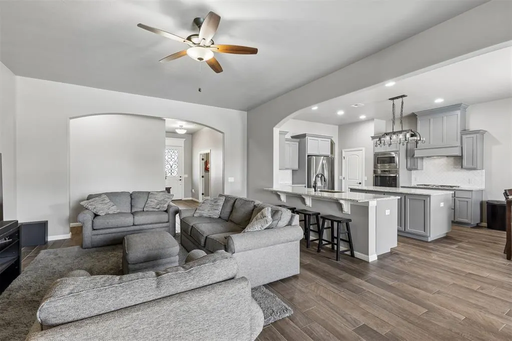 Photo 10 — 12616 SW 28th Street, Yukon, OK 73099