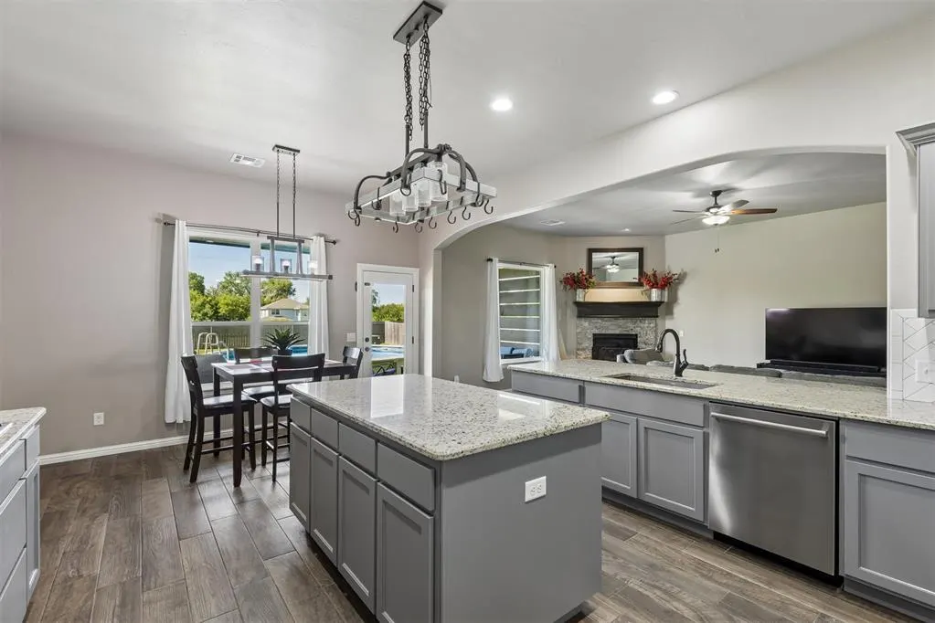 Photo 18 — 12616 SW 28th Street, Yukon, OK 73099
