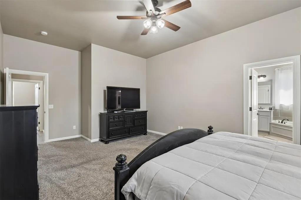 Photo 23 — 12616 SW 28th Street, Yukon, OK 73099