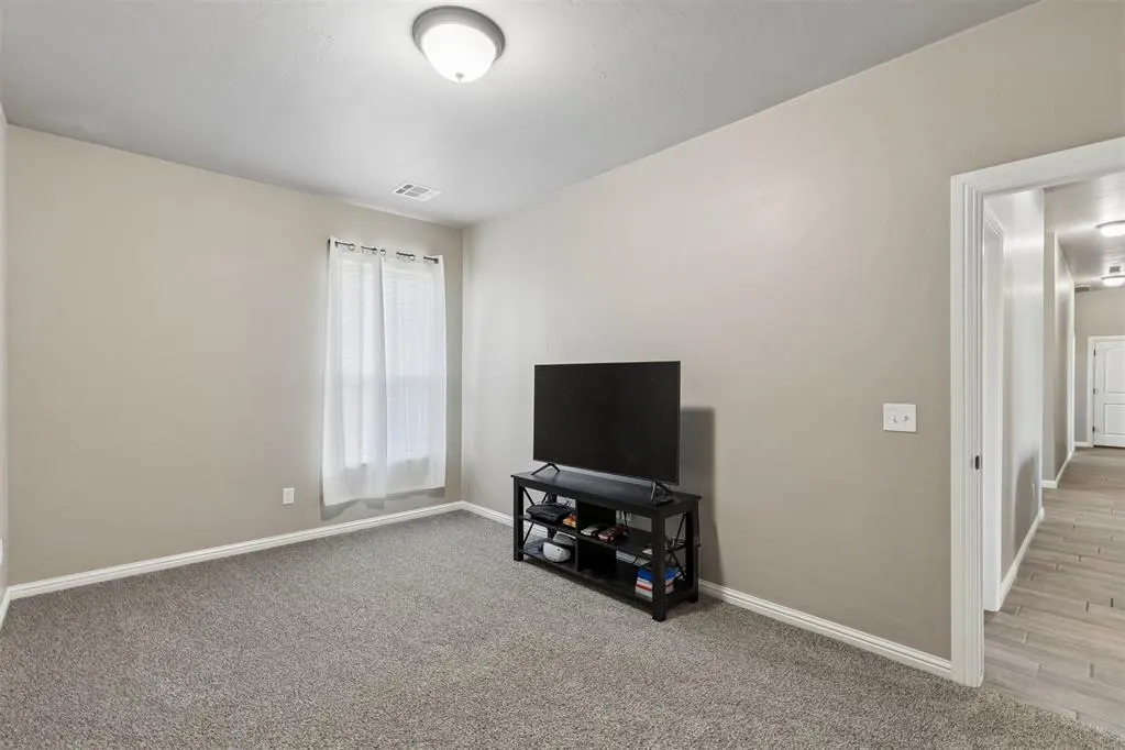 Photo 36 — 12616 SW 28th Street, Yukon, OK 73099