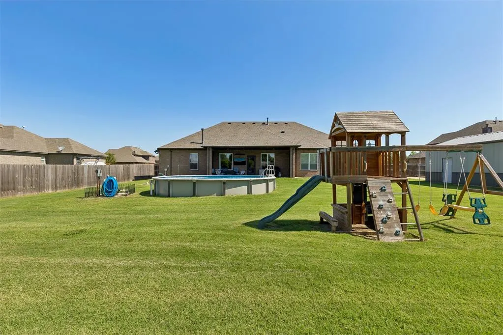 Photo 42 — 12616 SW 28th Street, Yukon, OK 73099