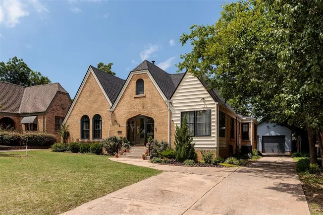 Photo 2 — 2129 NW 27th Street, Oklahoma City, OK 73107