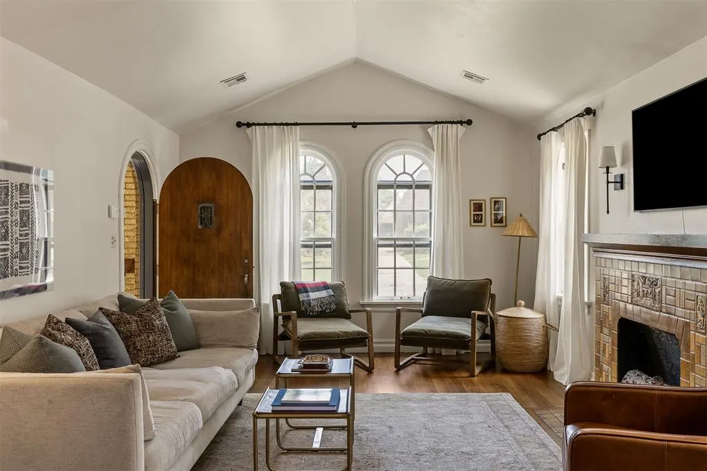 Photo 7 — 2129 NW 27th Street, Oklahoma City, OK 73107