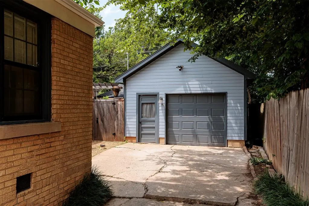 Photo 27 — 2129 NW 27th Street, Oklahoma City, OK 73107