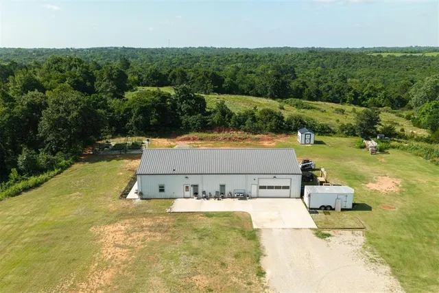 Photo 4 — 8201 S Hiwassee Road, Oklahoma City, OK 73150