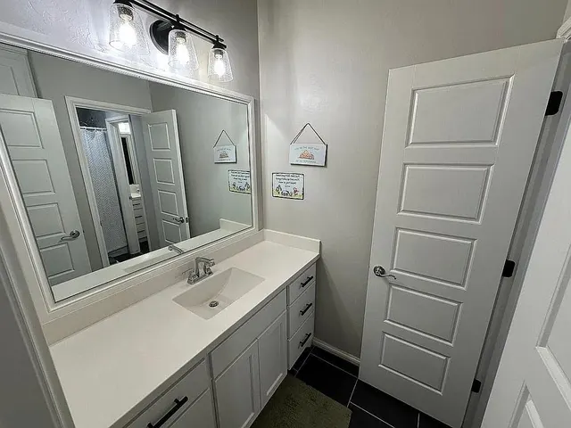 Photo 8 — 14608 Brantwood Circle, Oklahoma City, OK 73142