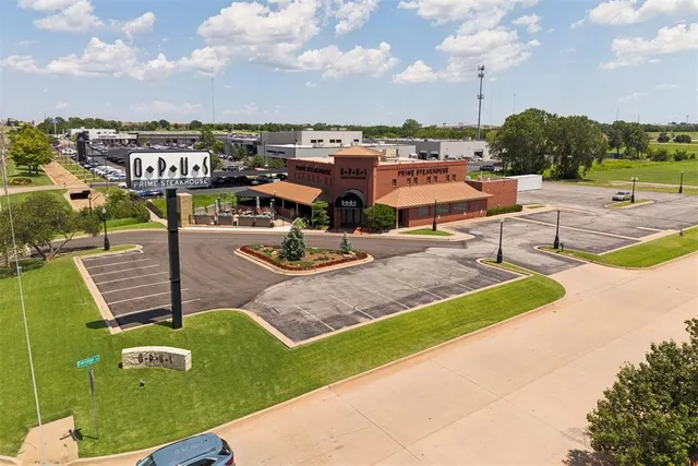 Photo 3 — 800 W Memorial Road, Oklahoma City, OK 73114