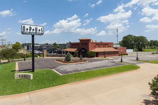Photo 6 — 800 W Memorial Road, Oklahoma City, OK 73114