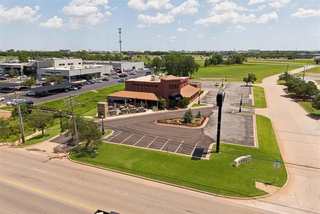 Photo 7 — 800 W Memorial Road, Oklahoma City, OK 73114