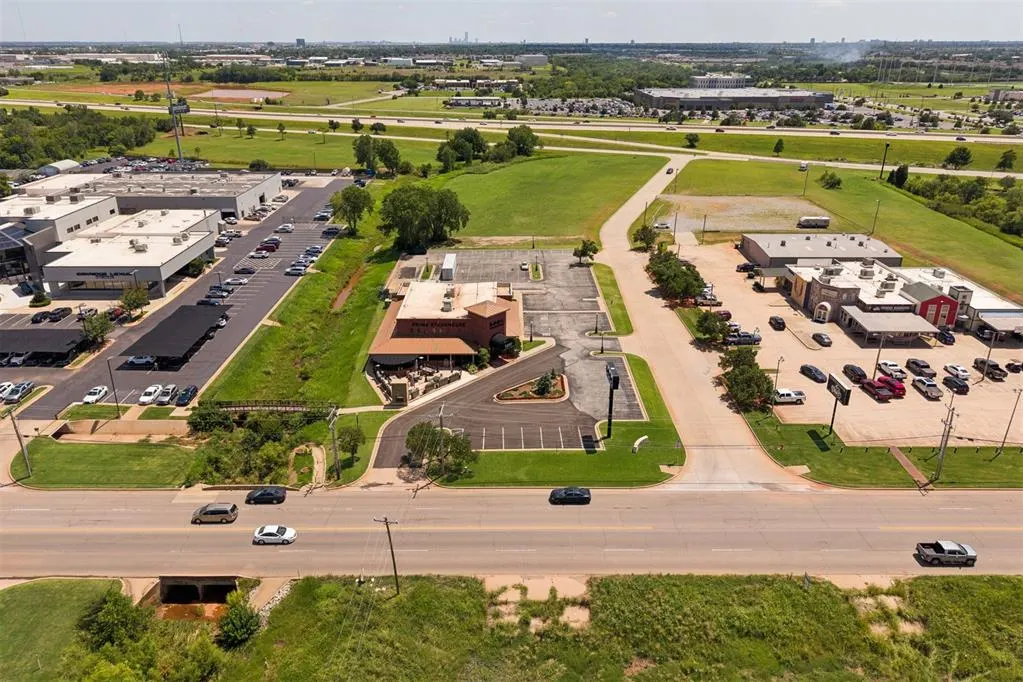 Photo 10 — 800 W Memorial Road, Oklahoma City, OK 73114