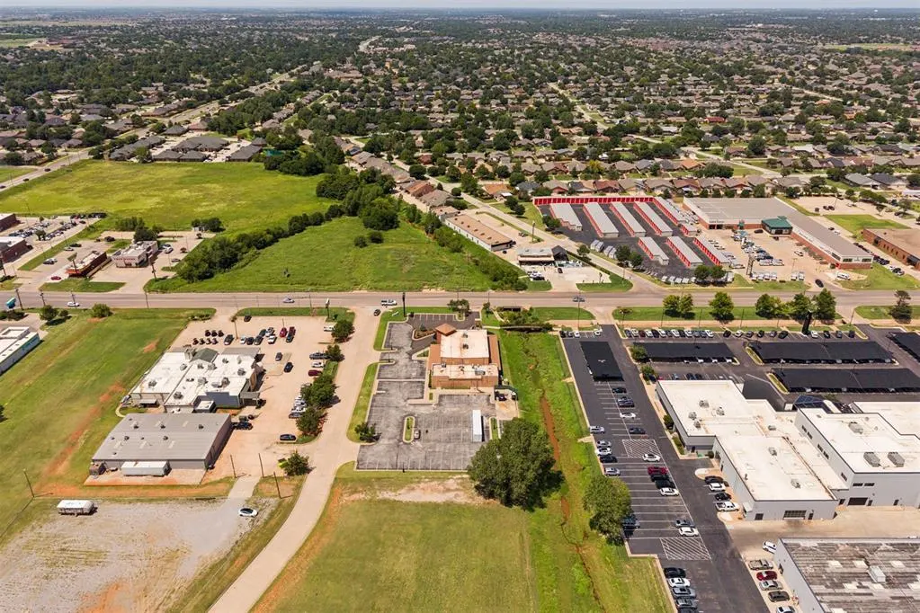 Photo 15 — 800 W Memorial Road, Oklahoma City, OK 73114