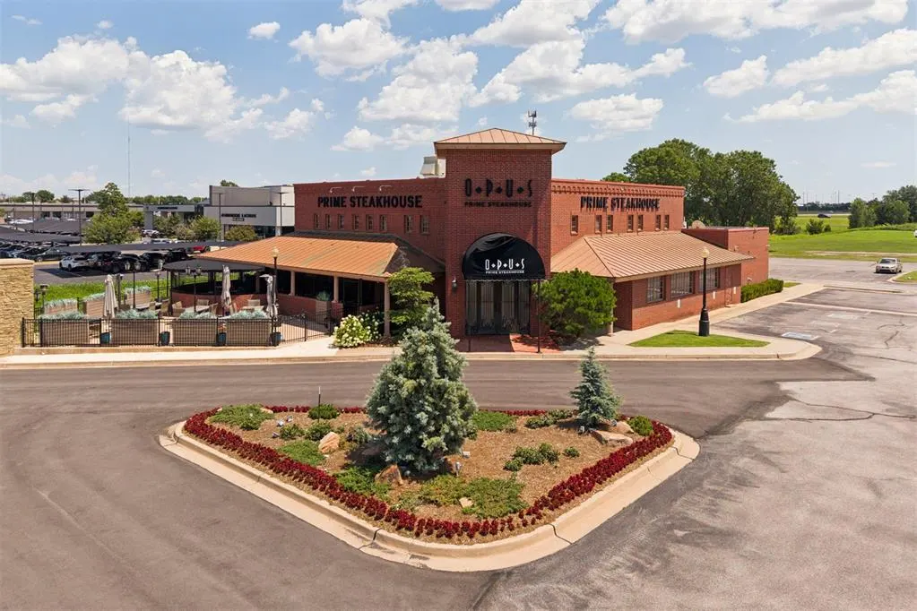 Photo 24 — 800 W Memorial Road, Oklahoma City, OK 73114
