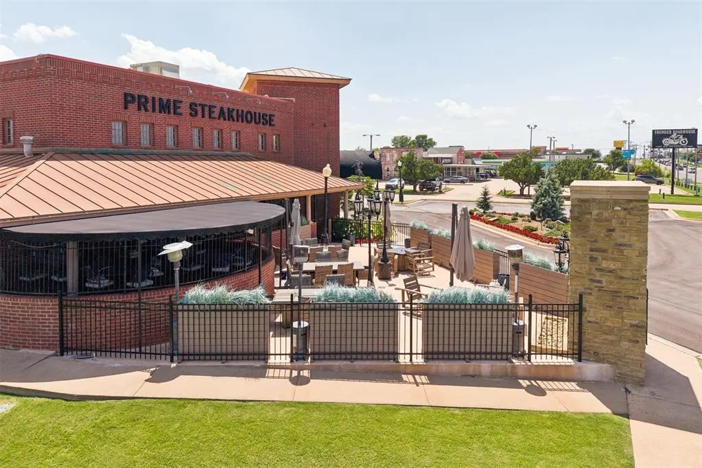 Photo 27 — 800 W Memorial Road, Oklahoma City, OK 73114