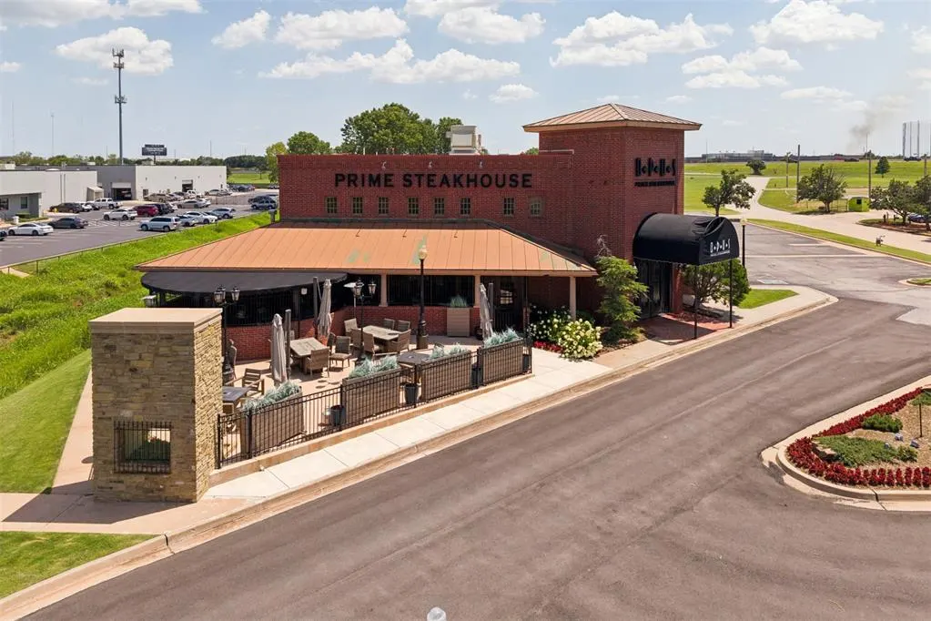 Photo 29 — 800 W Memorial Road, Oklahoma City, OK 73114