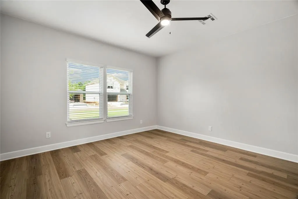 Photo 6 — 3104 Evyn Boulevard, Yukon, OK 73099
