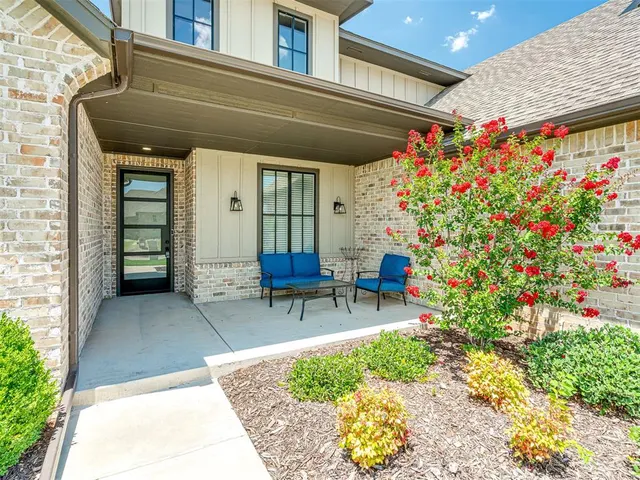 Photo 4 — 4301 Hunter Glen Drive, Oklahoma City, OK 73179