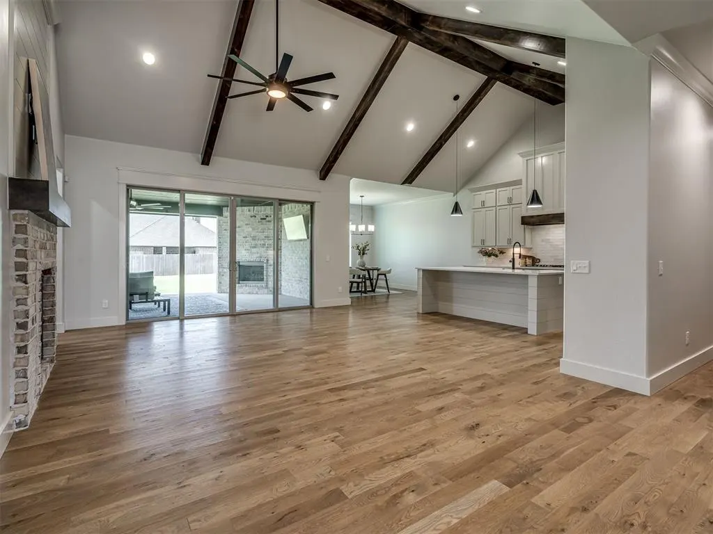 Photo 6 — 4301 Hunter Glen Drive, Oklahoma City, OK 73179