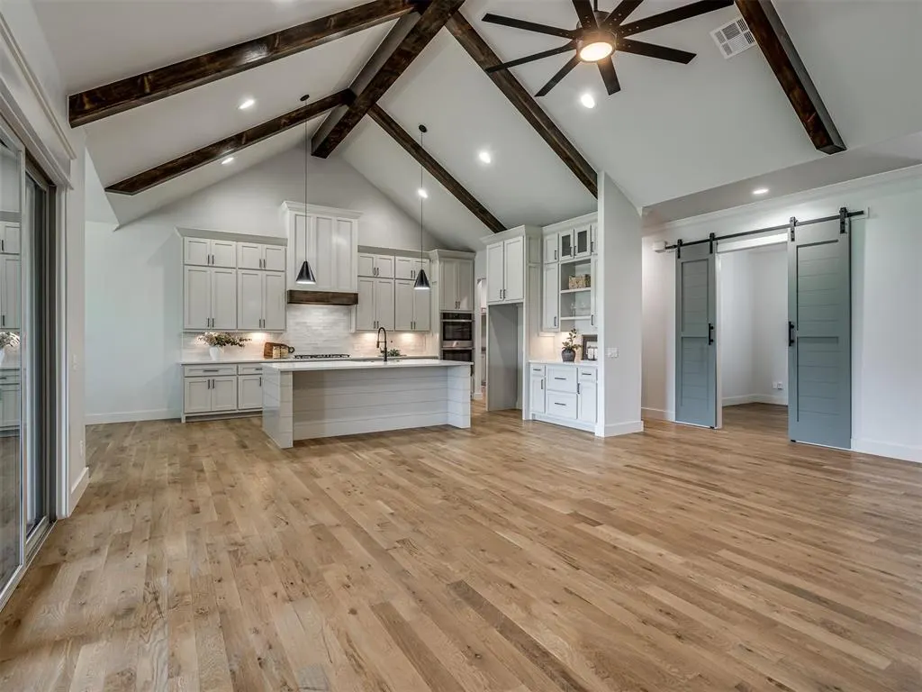 Photo 10 — 4301 Hunter Glen Drive, Oklahoma City, OK 73179