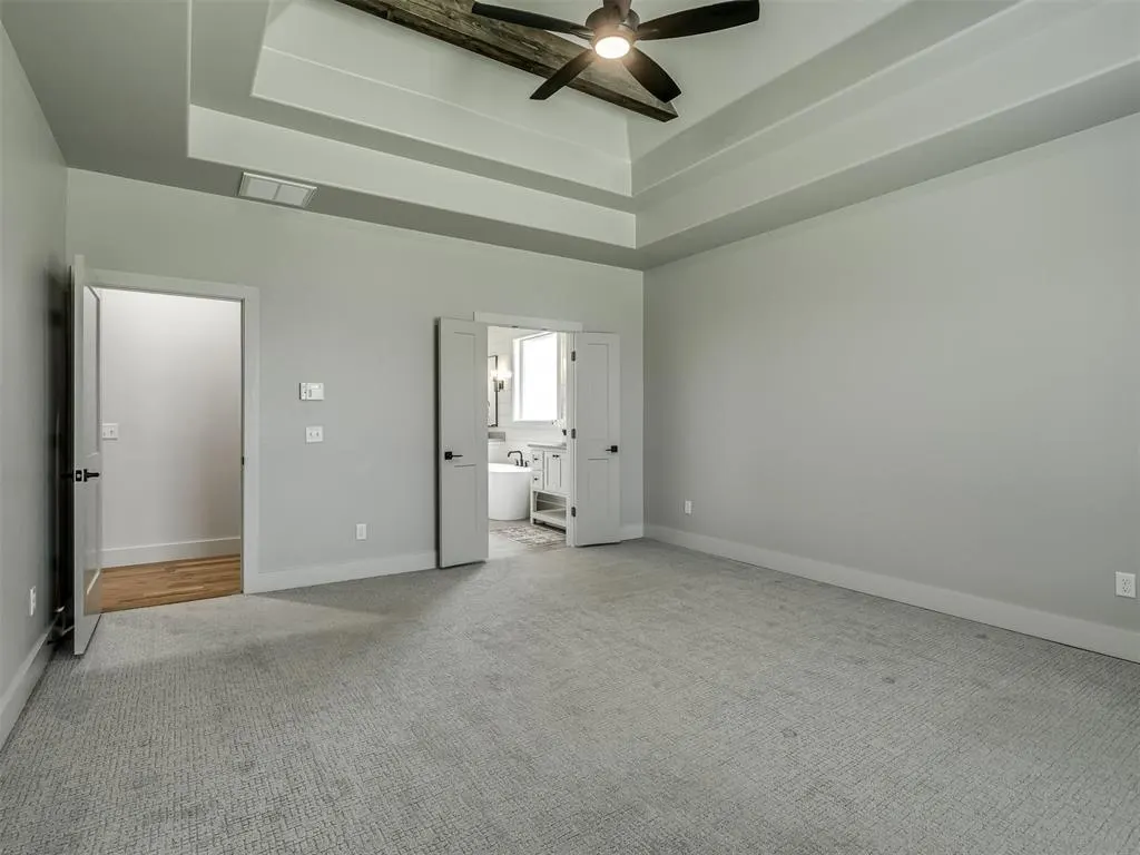 Photo 17 — 4301 Hunter Glen Drive, Oklahoma City, OK 73179