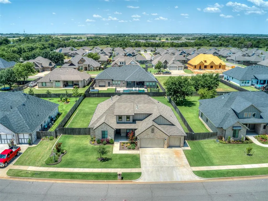 Photo 41 — 4301 Hunter Glen Drive, Oklahoma City, OK 73179