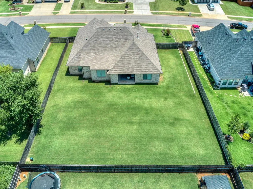 Photo 43 — 4301 Hunter Glen Drive, Oklahoma City, OK 73179