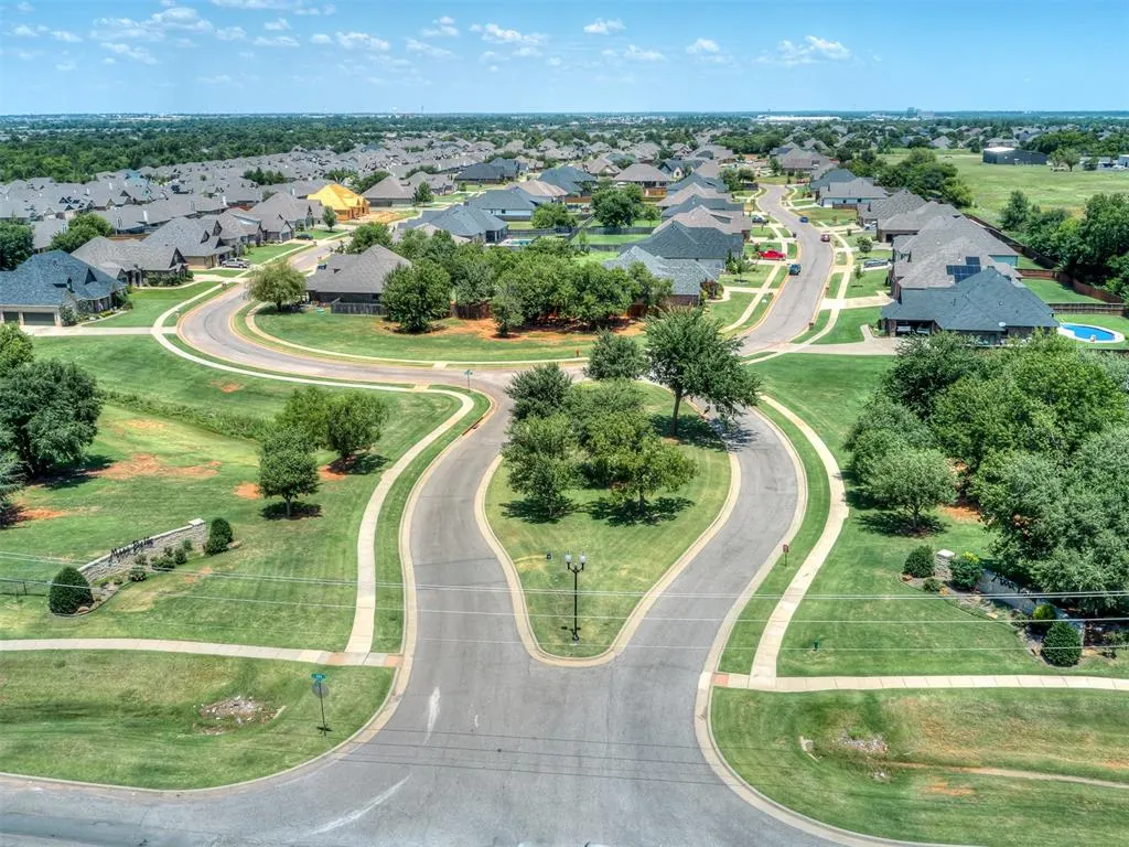 Photo 46 — 4301 Hunter Glen Drive, Oklahoma City, OK 73179