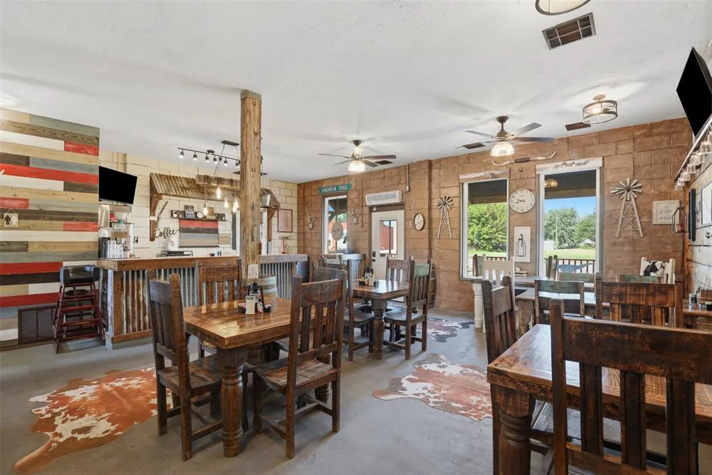 Photo 19 — 112 N Chisholm Trail, Dover, OK 73734
