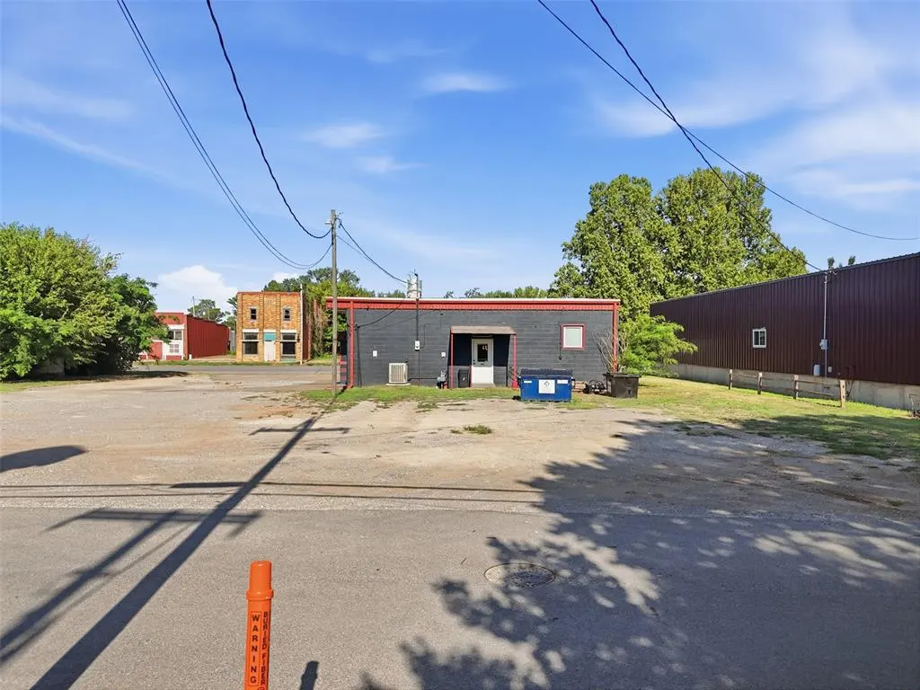 Photo 41 — 112 N Chisholm Trail, Dover, OK 73734