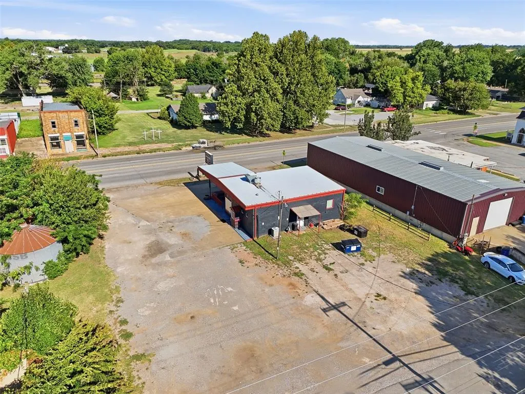Photo 43 — 112 N Chisholm Trail, Dover, OK 73734