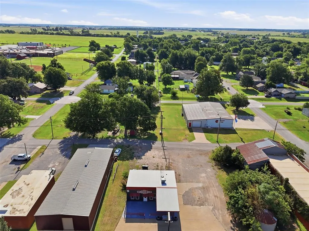 Photo 46 — 112 N Chisholm Trail, Dover, OK 73734