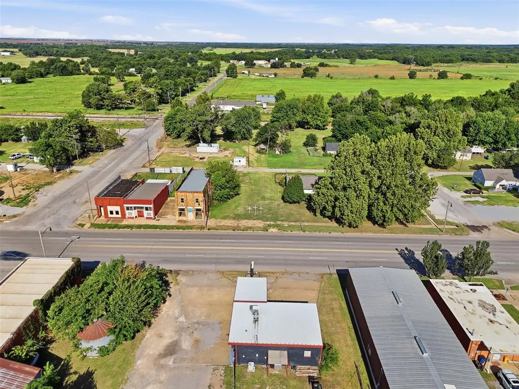 Photo 47 — 112 N Chisholm Trail, Dover, OK 73734