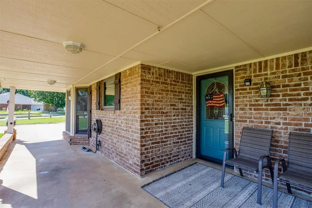Photo 7 — 1016 W Washington Circle, Tecumseh, OK 74873