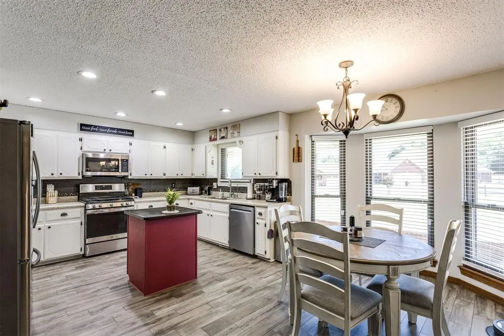 Photo 12 — 1016 W Washington Circle, Tecumseh, OK 74873