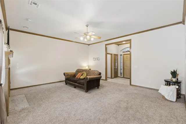 Photo 6 — 12504 Kingsridge Terrace, Oklahoma City, OK 73170