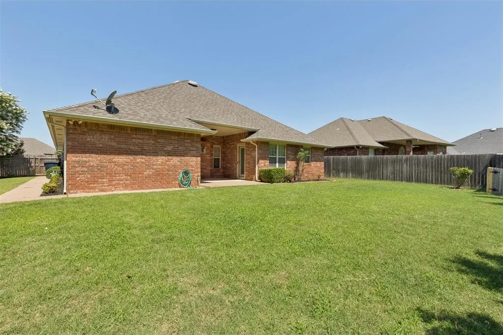 Photo 35 — 12504 Kingsridge Terrace, Oklahoma City, OK 73170