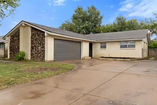 Sold home at 840 Fontana Lane
