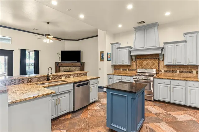 Photo 8 — 13332 Ambleside Drive, Yukon, OK 73099