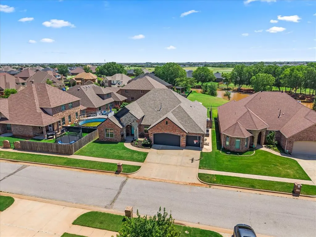 Photo 46 — 13332 Ambleside Drive, Yukon, OK 73099