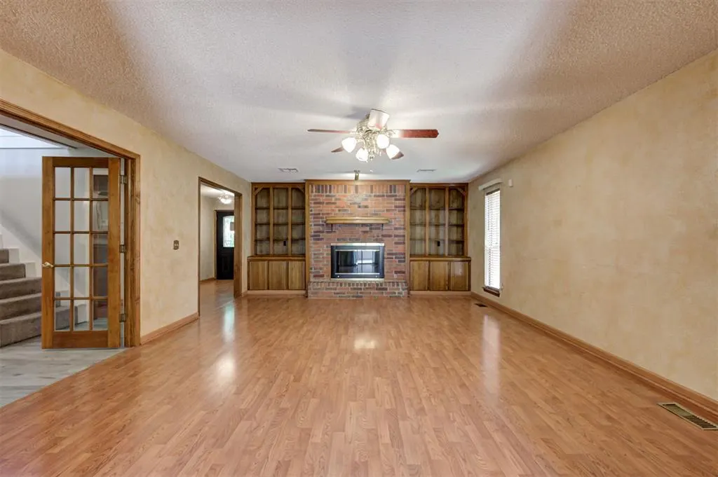 Photo 6 — 11704 SW 3rd Street, Yukon, OK 73099
